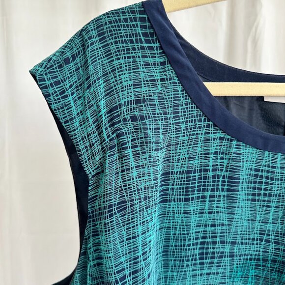 Halogen/Nordstrom Women's Plus 24W Blue/Green Patterned Dress with Pleated Skirt - Picture 7 of 10